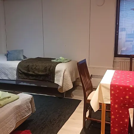 Cozy Economy For 2 Persons At The Shopping Area *