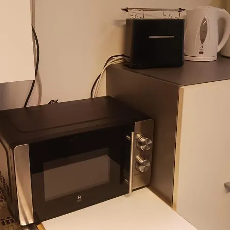 Διαμέρισμα Cozy Economy For 2 Persons At The Shopping Area *